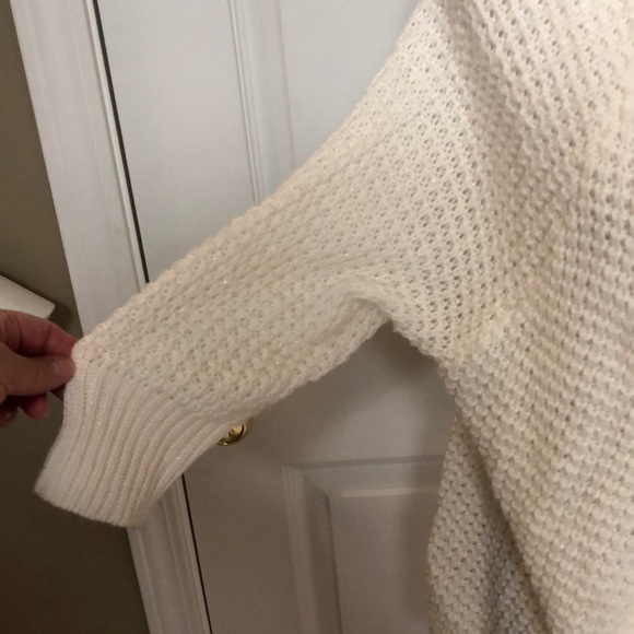 Super cute! Cream cardigan w/3 buttons. 3/4 sleeve - Picture 2 of 3